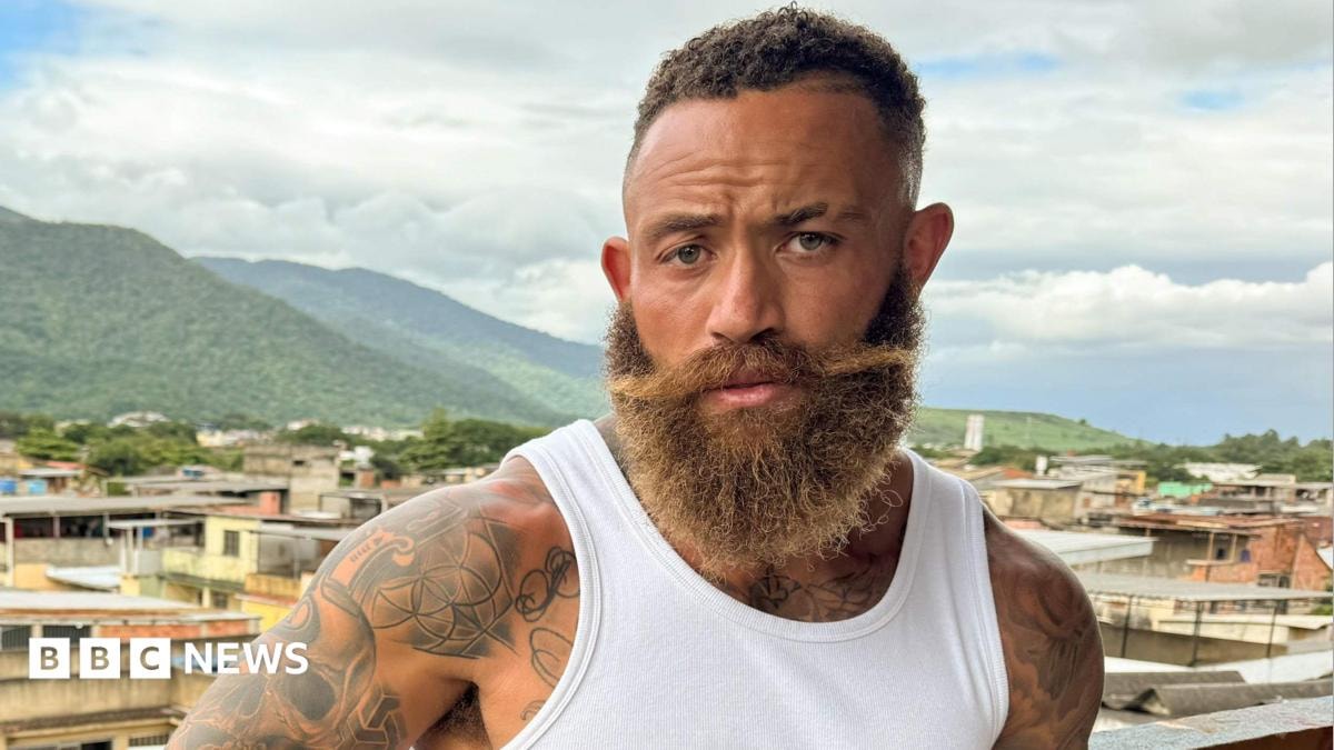 Ashley Cain ने शो हटाए जाने के बाद अपनी पहली टिप्पणी में कहा कि उन्हें अपनी 'स्त्री-द्वेषी भाषा' पर गर्व नहीं है - BBC News