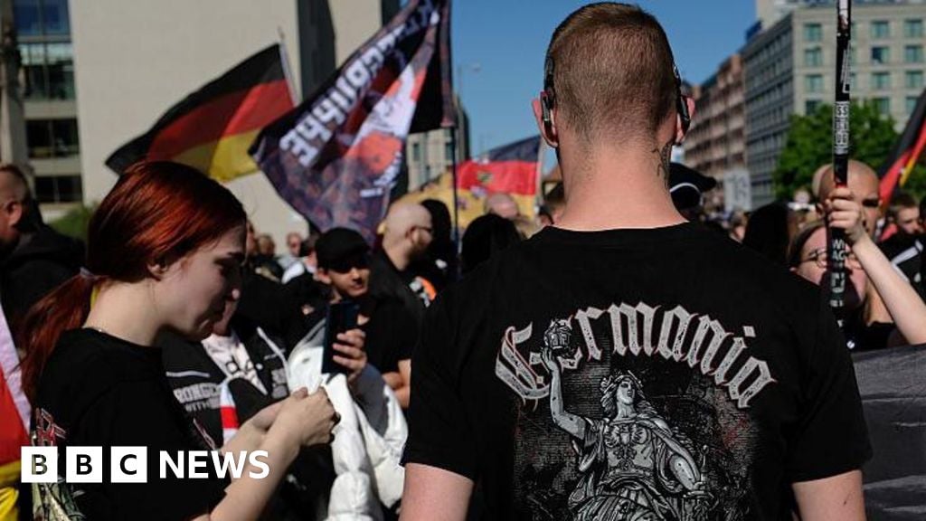 Près de 60 000 extrémistes d'extrême droite en Allemagne, selon les services de renseignement