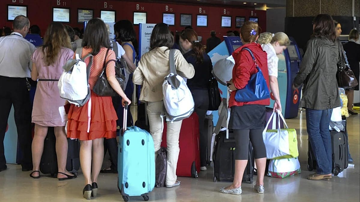 Cómo el Sistema de Entradas y Salidas se está convirtiendo en una pesadilla para los viajeros de verano en Europa