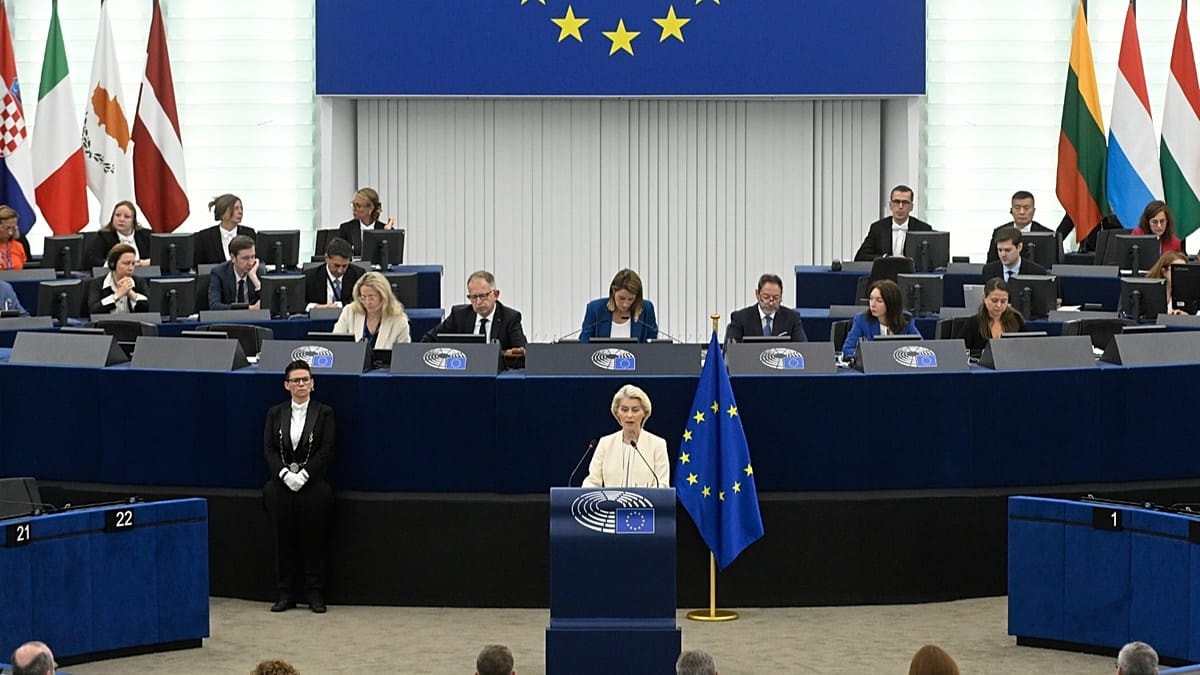 AI in health must be done in a ‘European way,’ without replacing doctors, von der Leyen says