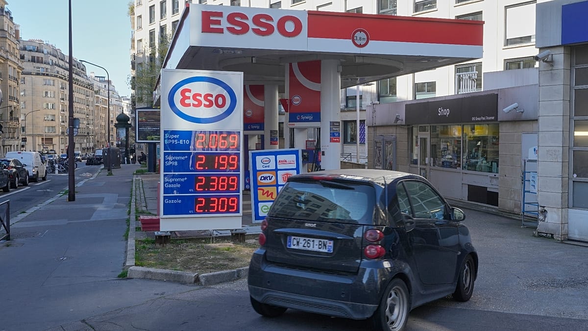 EU fuel prices hit records as ECB experts see diesel margins peak in October