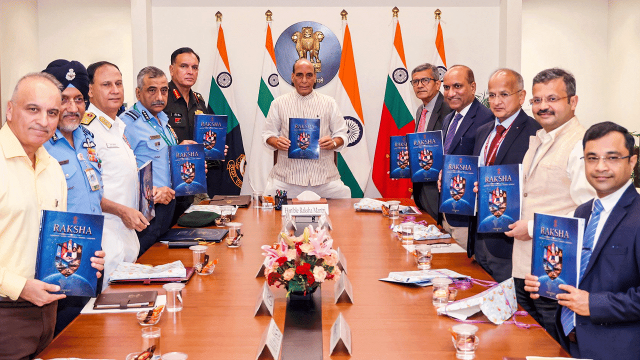 Rajnath Singh dévoile la feuille de route « RAKSHA » pour la diplomatie de défense de l'Inde