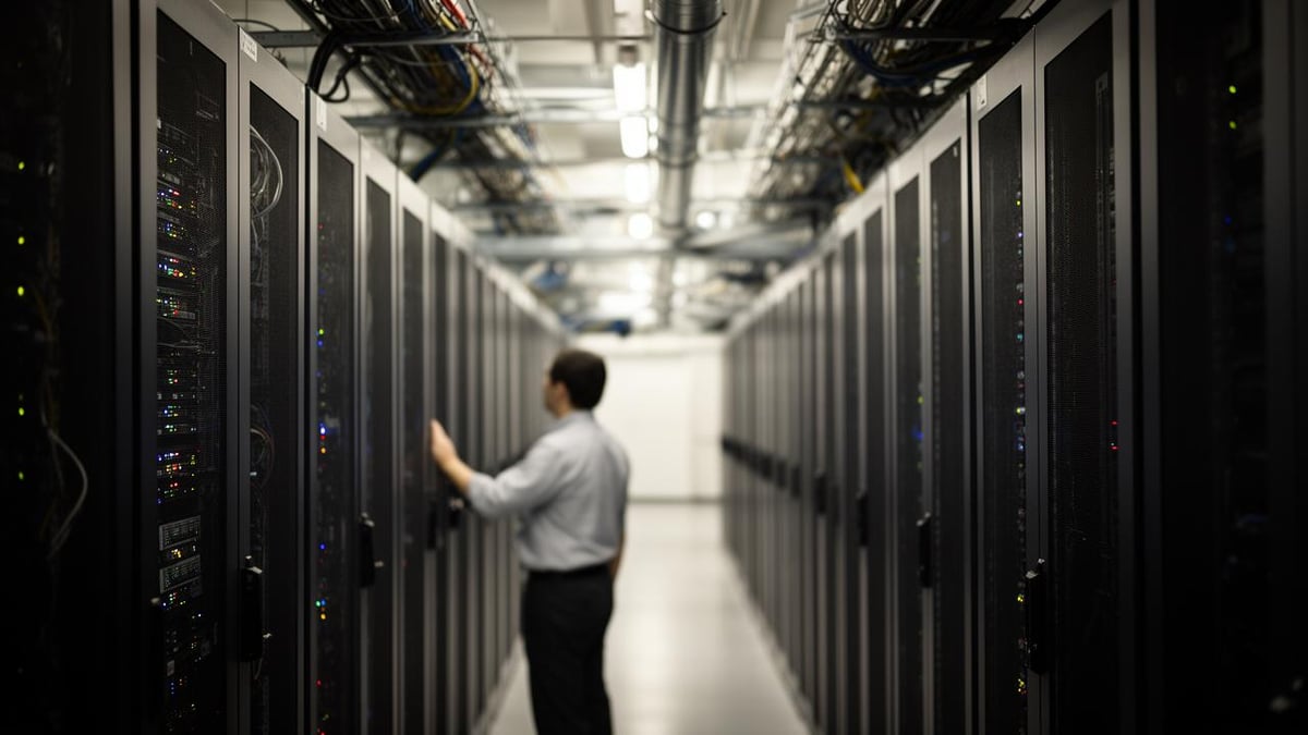 Resumo pré-mercado de A-shares: Inspur Electronic Information planeja colocação de 9 bilhões de yuans para impulsionar poder de computação de IA; CATL inicia recompra de até 40 bilhões de yuans — BigGo Finance