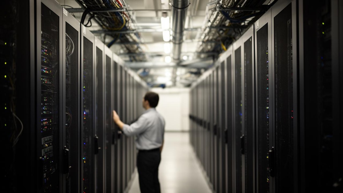 A-share pre-market briefing: Inspur Electronic Information plans 9 billion yuan placement to boost AI computing power; CATL kicks off up-to-40-billion-yuan buyback — BigGo Finance