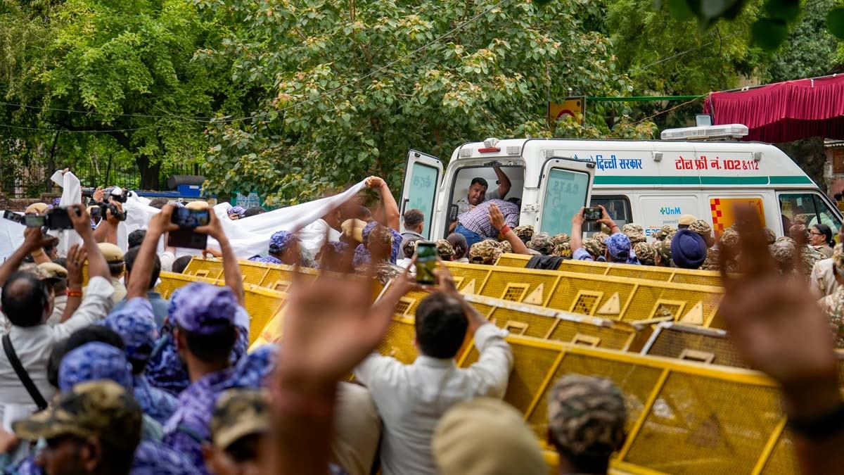Le CJP allègue que Sonam Wangchuk a été traîné hors du lieu de protestation ; l'Opposition condamne l'action policière - The Week