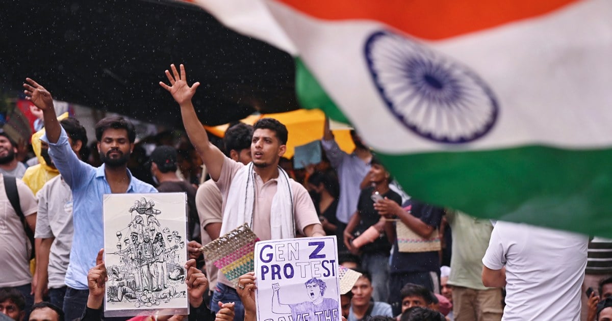 Le proteste 'Cockroach' si diffondono in India dopo che un leading activist ha interrotto lo sciopero della fame
