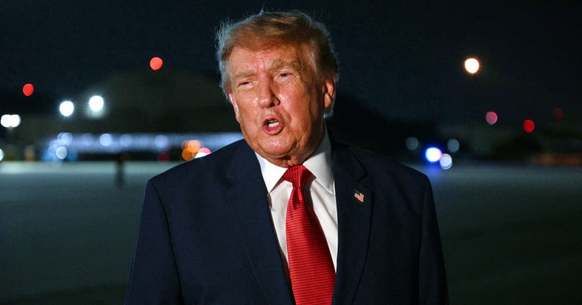 Trump administration live updates: White House might not name new press secretary until after midterms