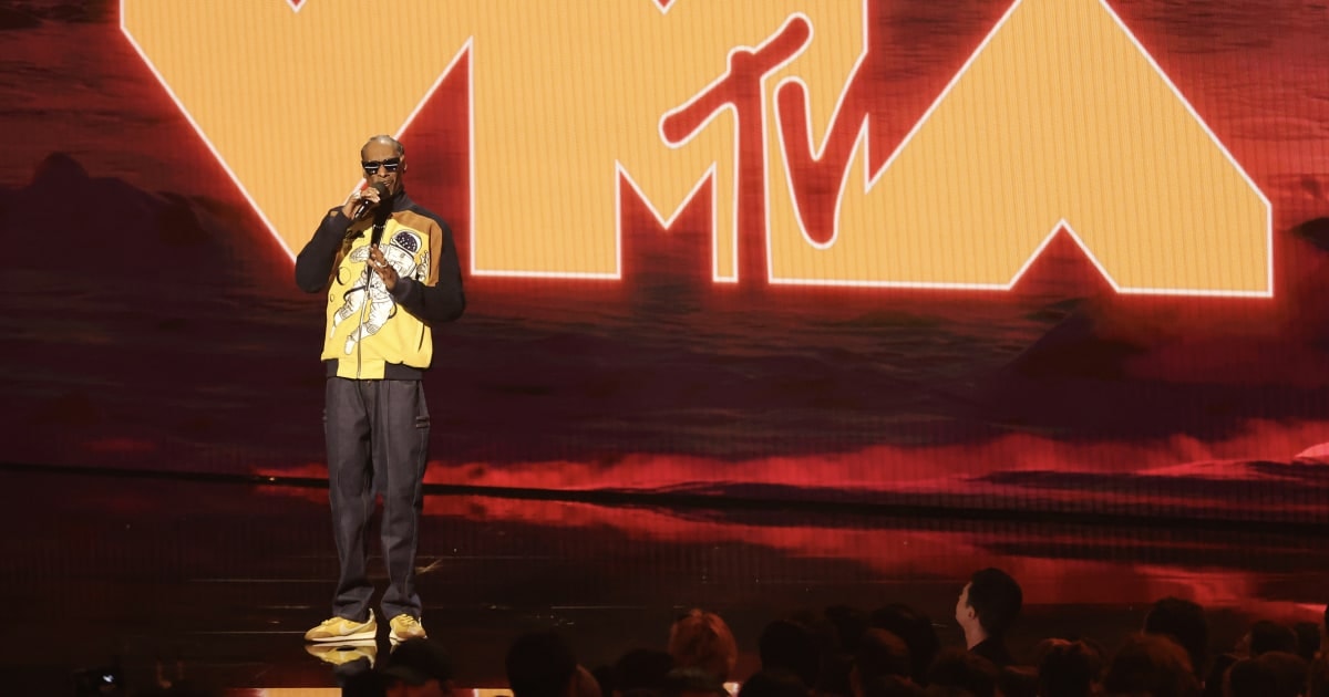 2026 MTV VMAs highlights: Madonna’s big night, Taylor Swift’s record and a Dolly Parton tribute