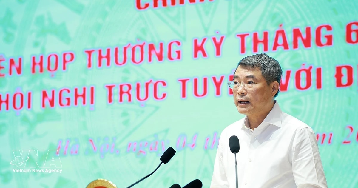Government meeting reviews six-month performance, outlines tasks for second half