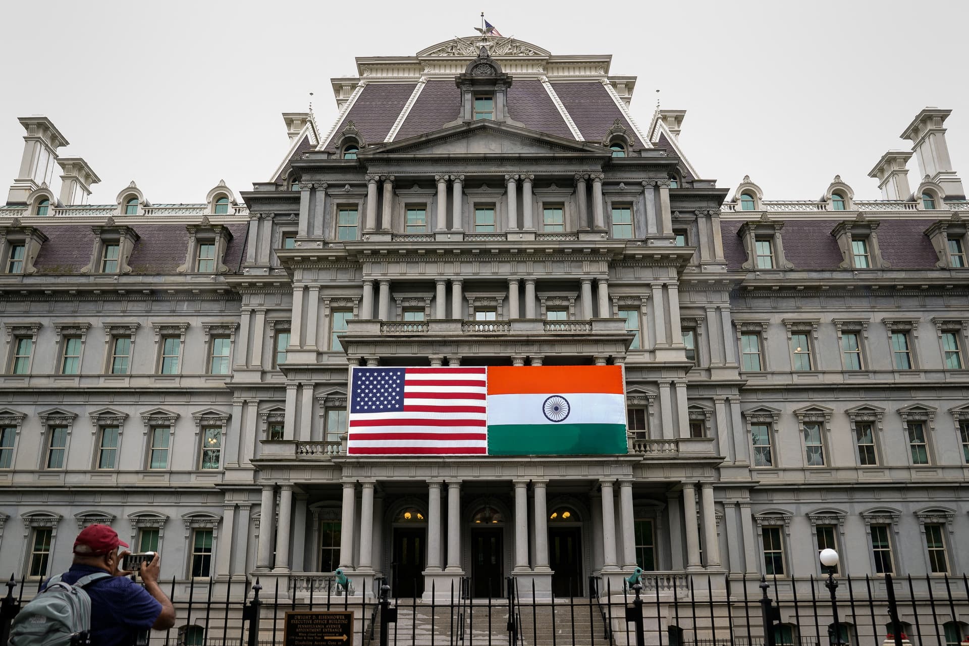 US targets India, 40+ nations in tariff-dodging “transshipment” crackdown - News India Times