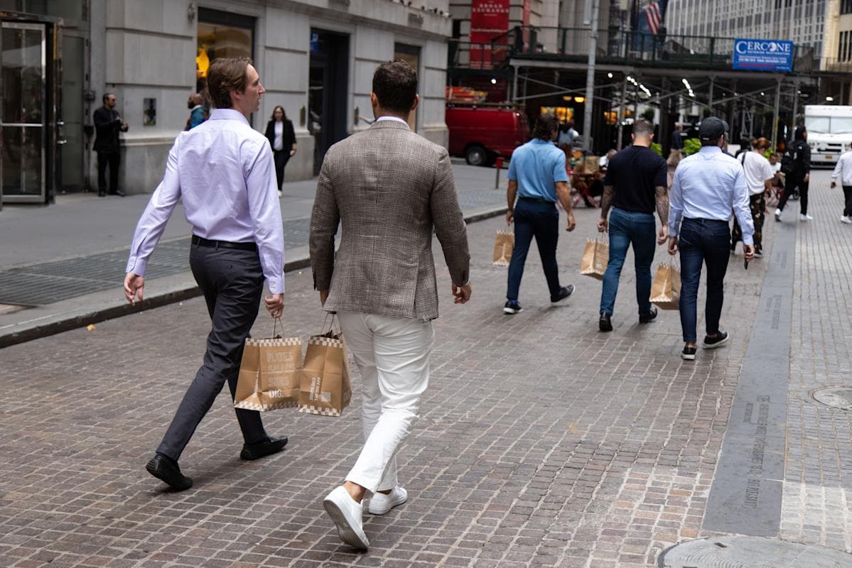 Bolsa hoy: Dow, S&P 500 y Nasdaq caen mientras el petróleo sube ante las tensiones entre EE. UU. e Irán; el rendimiento del bono a 30 años alcanza su nivel más alto en décadas
