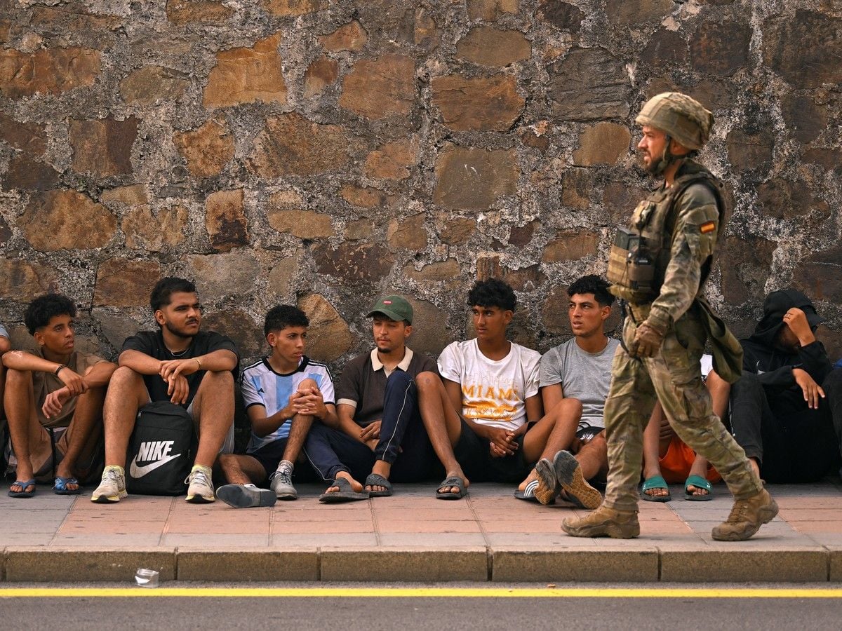 Il Primo Ministro spagnolo denuncia la reazione dell'UE all'afflusso di immigrati a Ceuta