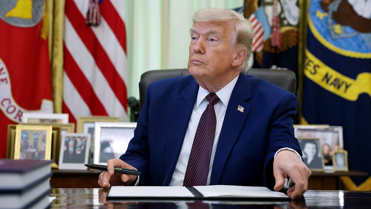 Giudice nominato da Obama blocca l'ordine elettorale di Trump mentre si intensifica la lotta per il SAVE America Act