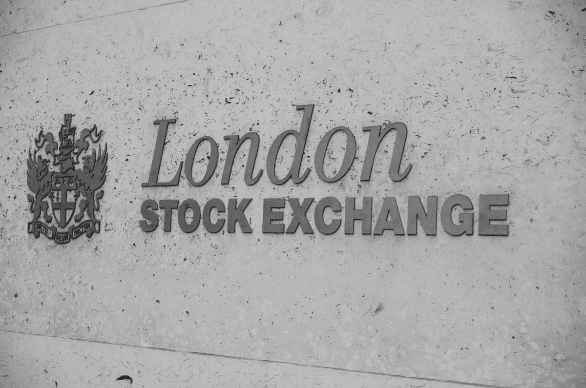胡塞武装航运威胁掩盖外交进展,欧洲股市谨慎交易:DAX、CAC、FTSE100