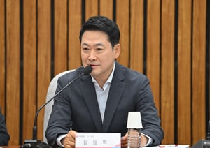 Voorzitter oppositie zegt dat e-voting voorstel van Lee 'als een vos in de kippenhok' is - The Korea Herald