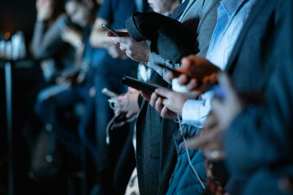Social media and children: European Parliament calls for safer platforms