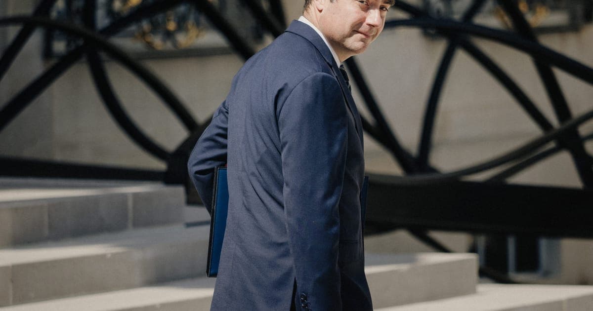 Il governo francese dovrĂ affrontare un voto di sfiducia a causa dell'ondata di calore â POLITICO